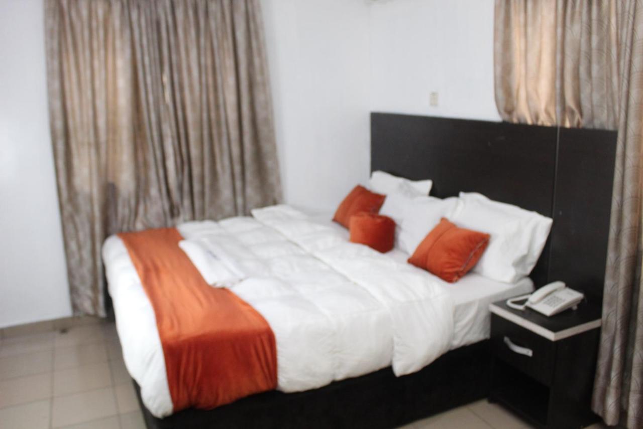 Blue Moon Hotels Victoria Island Lagos Exterior foto