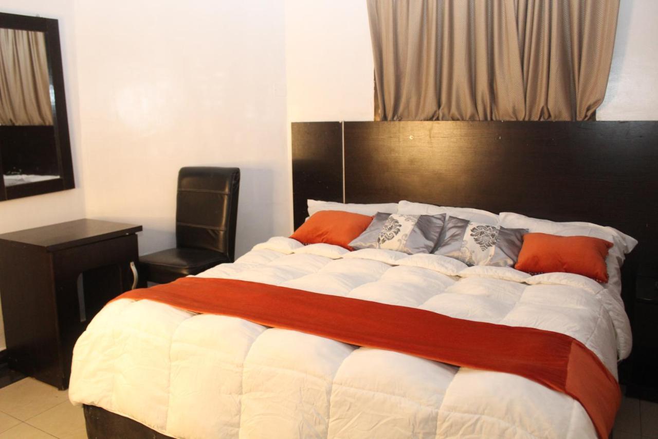 Blue Moon Hotels Victoria Island Lagos Exterior foto