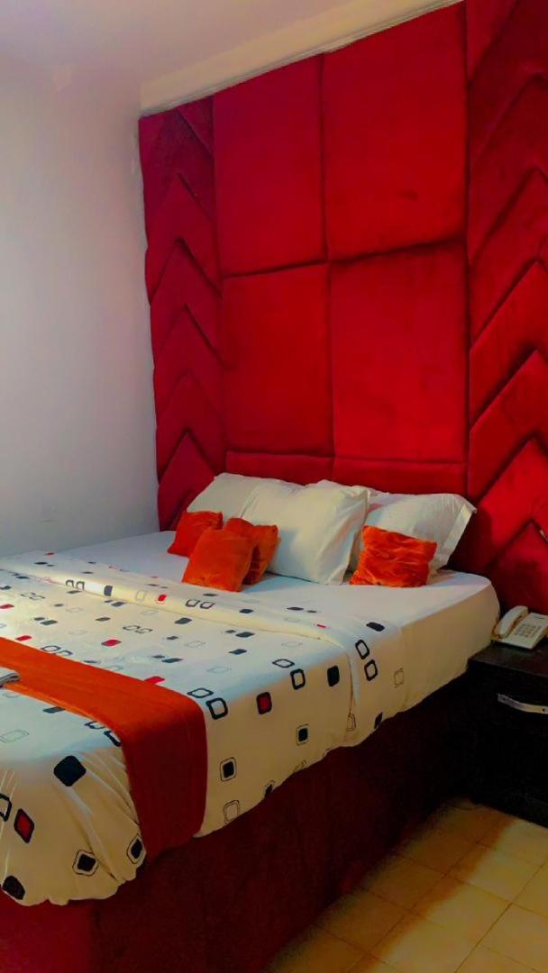 Blue Moon Hotels Victoria Island Lagos Exterior foto