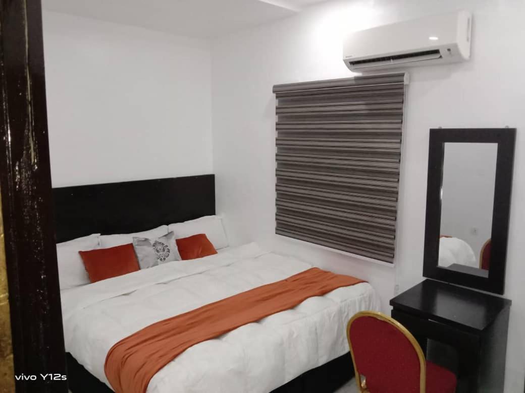 Blue Moon Hotels Victoria Island Lagos Exterior foto