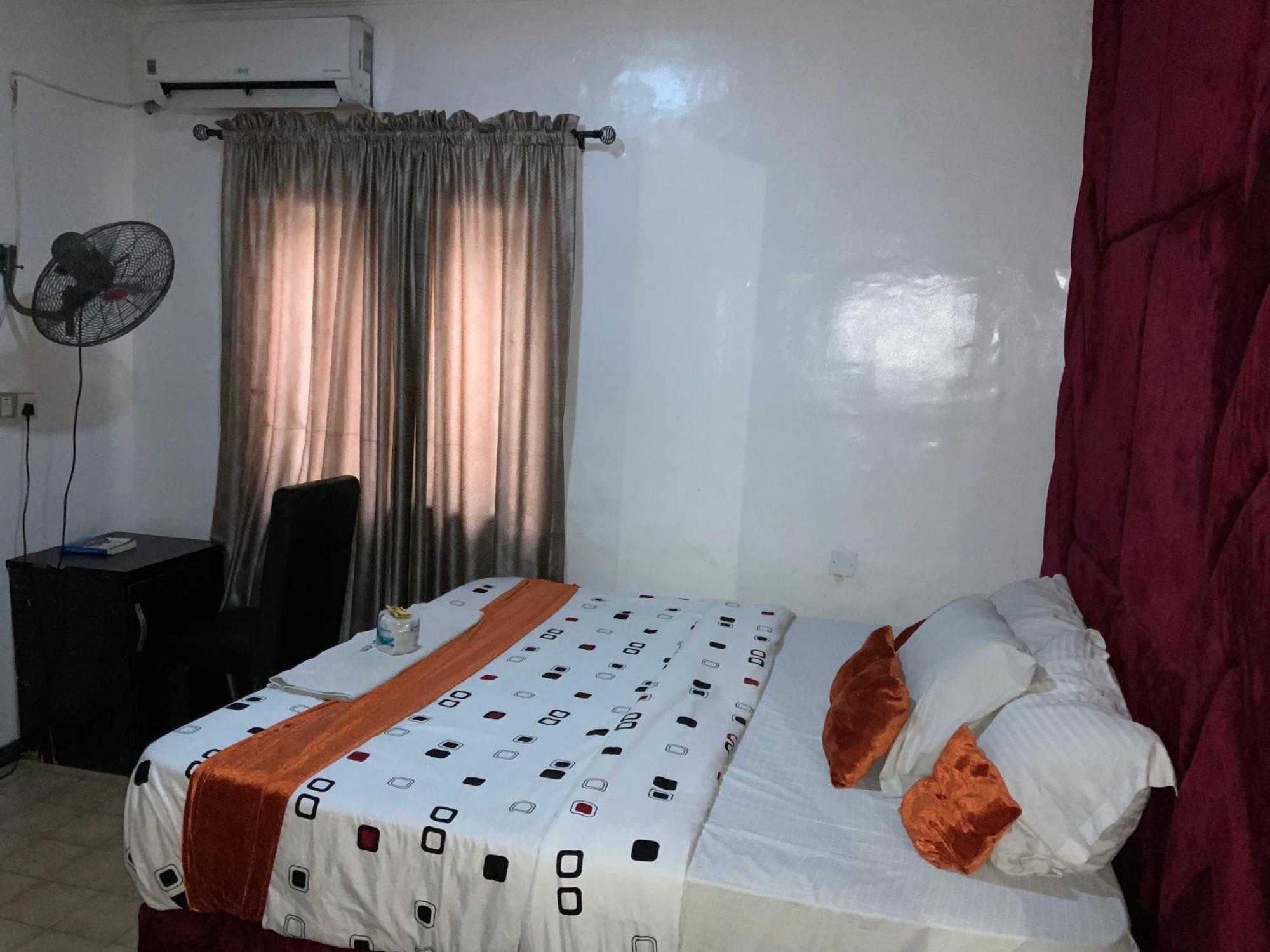 Blue Moon Hotels Victoria Island Lagos Exterior foto
